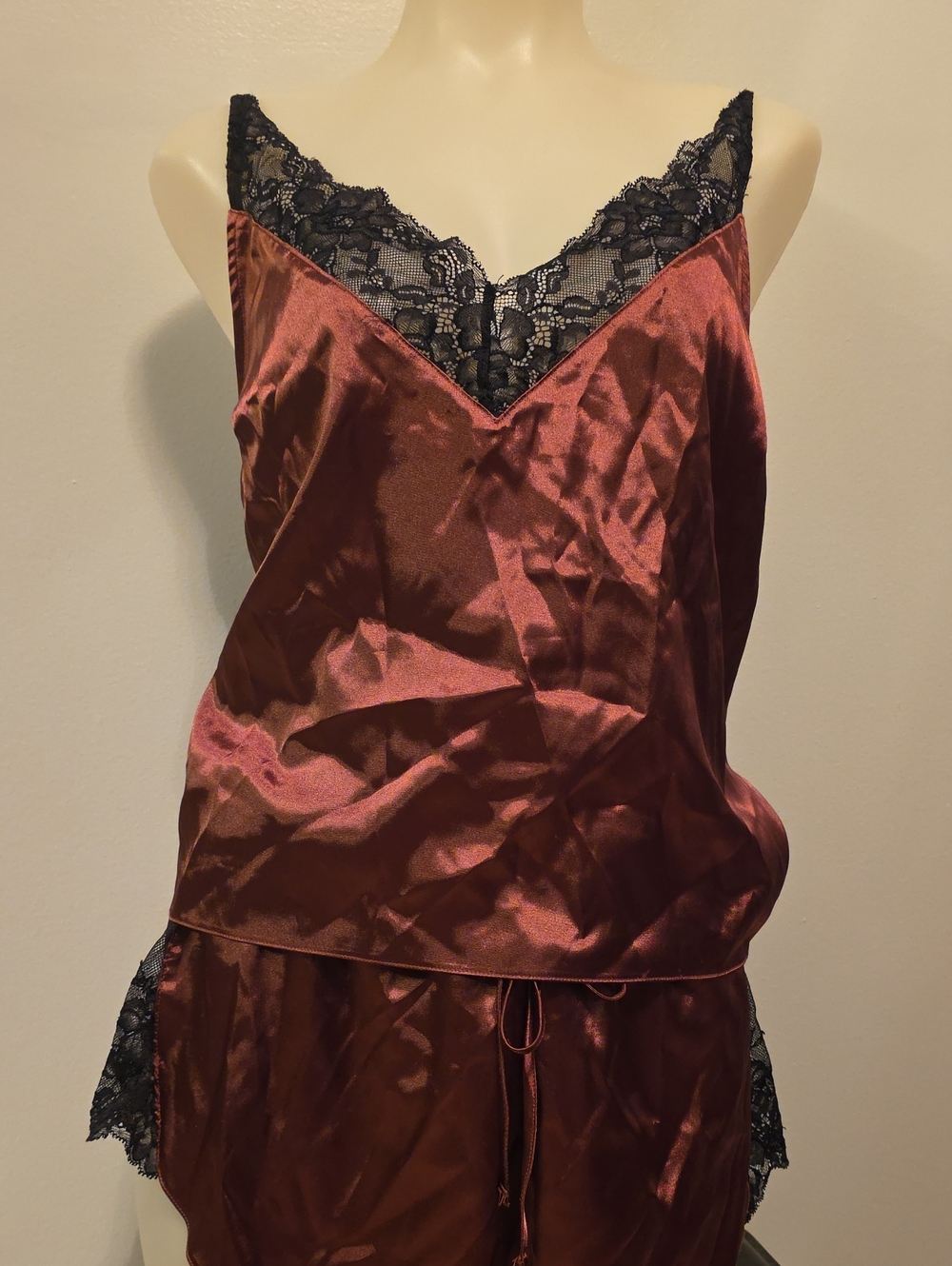 La SENZA Burgundy Satin Cami & Short Sleep Set with Black Lace - Small